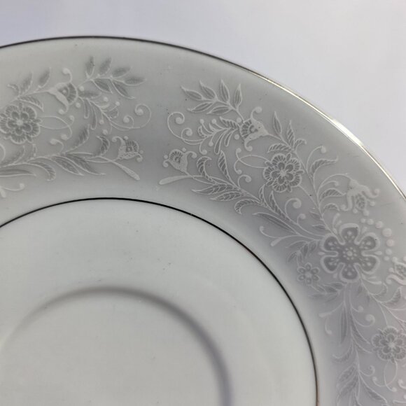 TWO Crown Ming Queen's Lace Cup & Saucer Sets White Flowers Platinum Trim - Picture 15 of 16